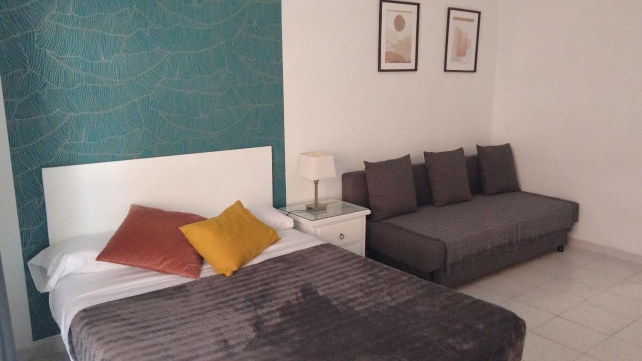 Triana Fenix Apartamento Sevilha Exterior foto